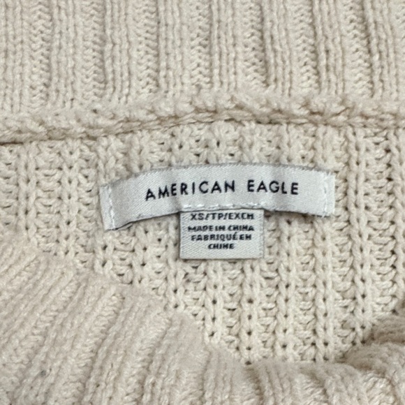 🩷American eagle Cream and pink Sweater - Picture 2 of 3